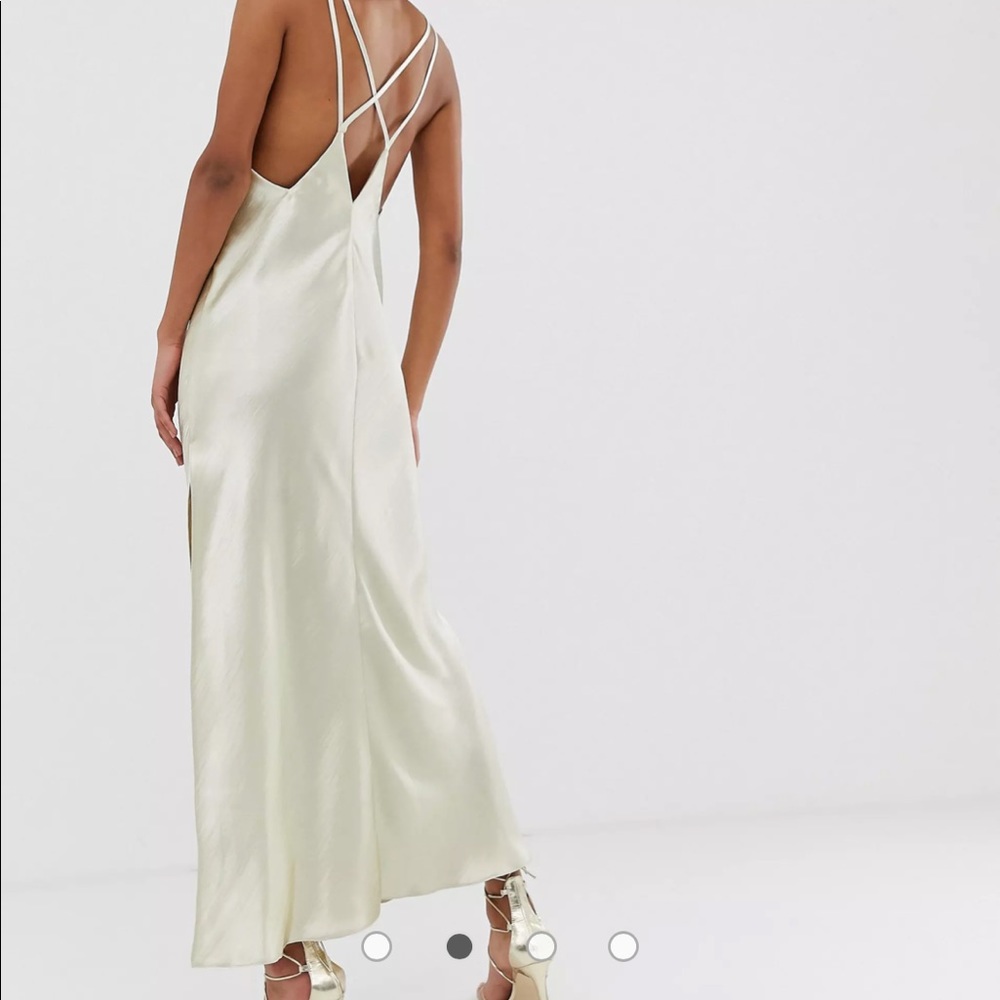 ASOS maxi in high shine satin - Picture 4 of 11